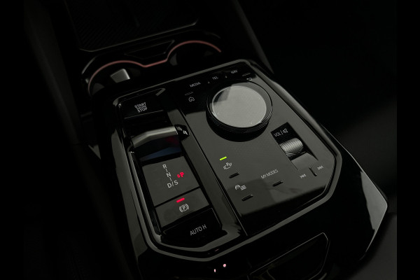 BMW 5 Serie Touring 520i M Sport Pano|HuD|H/K|Memory|Trekhaak