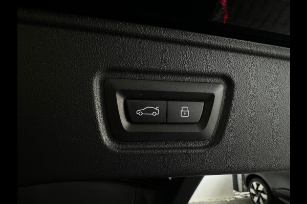 BMW 5 Serie Touring 520i M Sport Pano|HuD|H/K|Memory|Trekhaak
