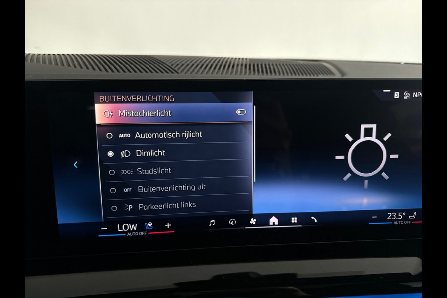 BMW 5 Serie Touring 520i M Sport Pano|HuD|H/K|Memory|Trekhaak