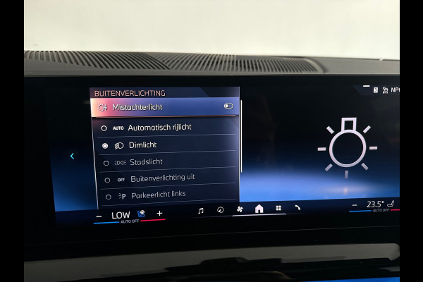 BMW 5 Serie Touring 520i M Sport Pano|HuD|H/K|Memory|Trekhaak