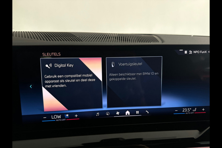 BMW 5 Serie Touring 520i M Sport Pano|HuD|H/K|Memory|Trekhaak