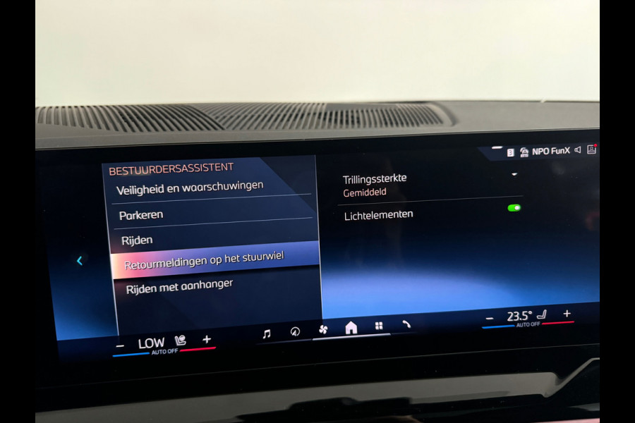 BMW 5 Serie Touring 520i M Sport Pano|HuD|H/K|Memory|Trekhaak