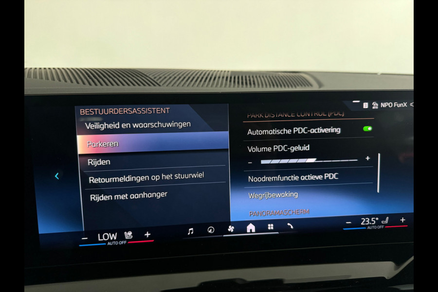 BMW 5 Serie Touring 520i M Sport Pano|HuD|H/K|Memory|Trekhaak