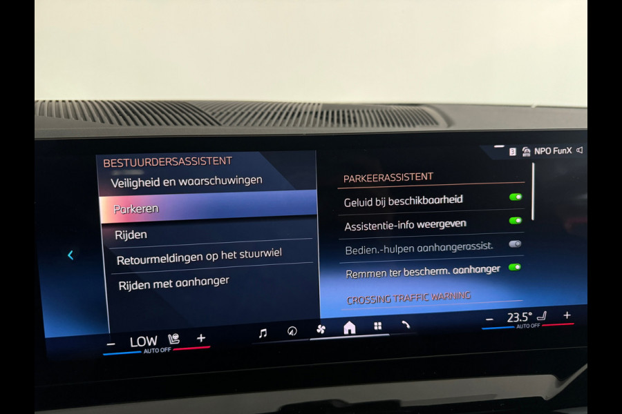 BMW 5 Serie Touring 520i M Sport Pano|HuD|H/K|Memory|Trekhaak