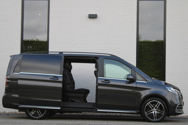 Mercedes-Benz V-Klasse 300d / DC / AMG / Luchtvering / bj 2025 / 2x Elec Schuifd / 360 Cam / Burmester / Vol Opties / NIEUWSTAAT
