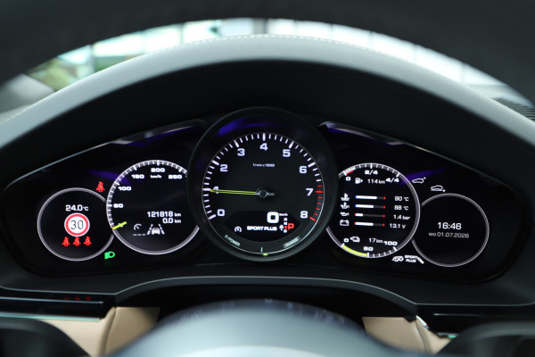 Porsche Cayenne Coupé 3.0 E-Hybrid | 462PK | Luchtvering | 4W-Sturing | Head-up | Keyless-go | Matrix-led | Bose | 14-Weg Comfortstoelen | Sfeerverlic