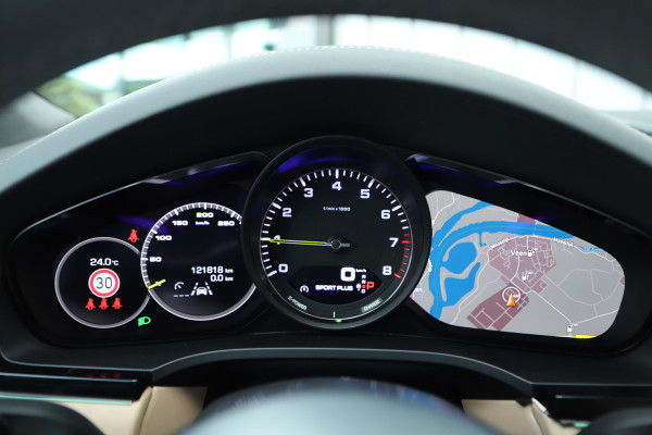 Porsche Cayenne Coupé 3.0 E-Hybrid | 462PK | Luchtvering | 4W-Sturing | Head-up | Keyless-go | Matrix-led | Bose | 14-Weg Comfortstoelen | Sfeerverlic