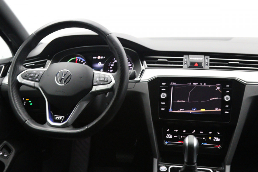 Volkswagen Passat Variant 1.4 TSI PHEV GTE 218 PK, Trekhaak, Leder, Adap. Cruise Control, Winterpakket, Carplay