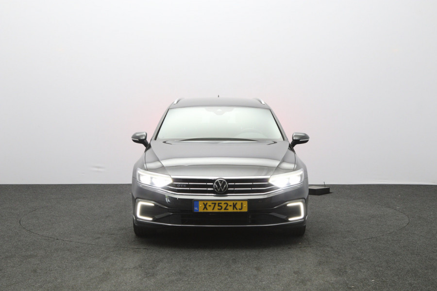Volkswagen Passat Variant 1.4 TSI PHEV GTE 218 PK, Trekhaak, Leder, Adap. Cruise Control, Winterpakket, Carplay