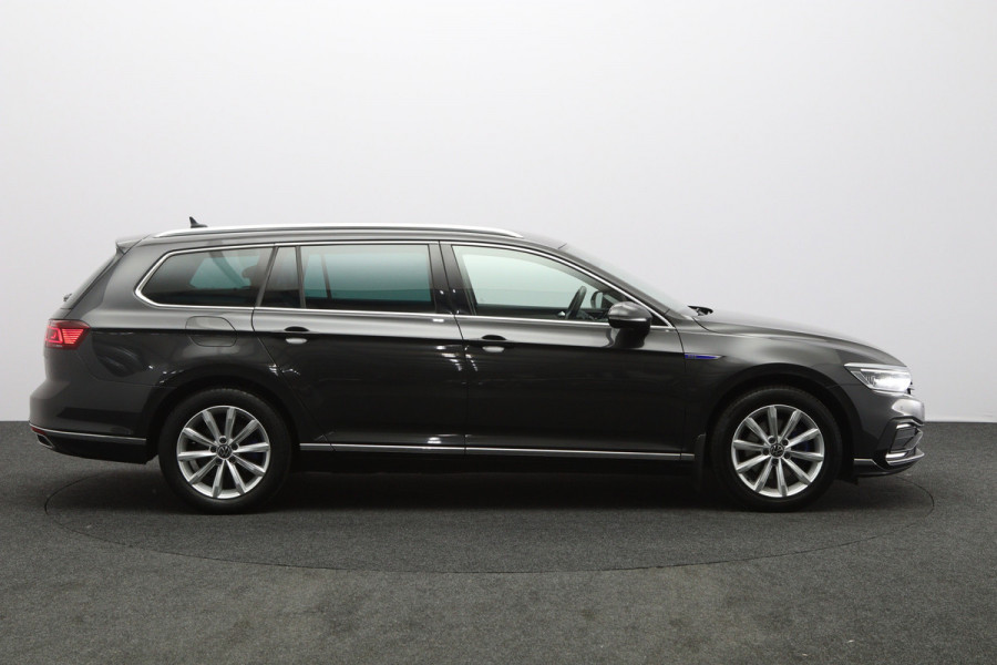 Volkswagen Passat Variant 1.4 TSI PHEV GTE 218 PK, Trekhaak, Leder, Adap. Cruise Control, Winterpakket, Carplay