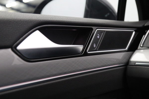 Volkswagen Passat Variant 1.4 TSI PHEV GTE 218 PK, Trekhaak, Leder, Adap. Cruise Control, Winterpakket, Carplay