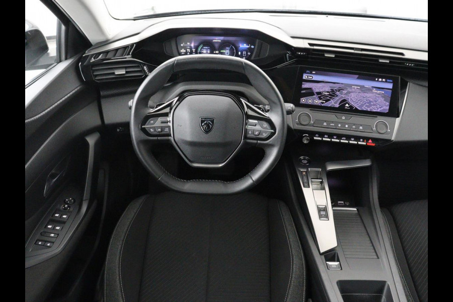 Peugeot 308 1.6 Plug-in Hybrid 180 Active Pack Business | SOH 94,6% | Navigatie | Carplay | Parkeerhulp | Climate control | Full LED | Cruise control | Bluetooth | PHEV