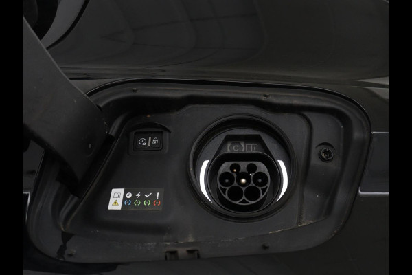 Peugeot 308 1.6 Plug-in Hybrid 180 Active Pack Business | SOH 94,6% | Navigatie | Carplay | Parkeerhulp | Climate control | Full LED | Cruise control | Bluetooth | PHEV
