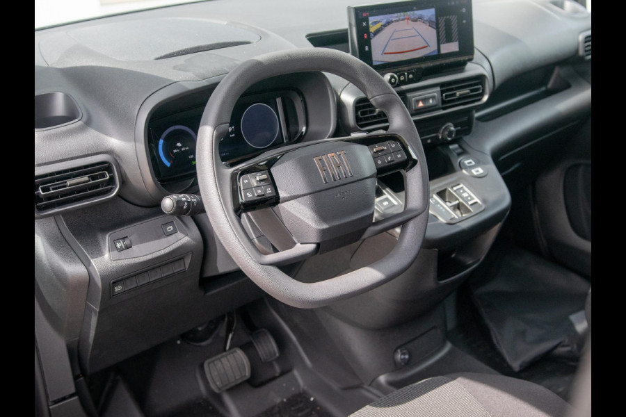 Fiat E-Doblò 136 L2 50 kWh | Navi | Stoelverwarming | Laadruimte Pack | Apple Carplay | Camera | BSM | PDC V&A | LED