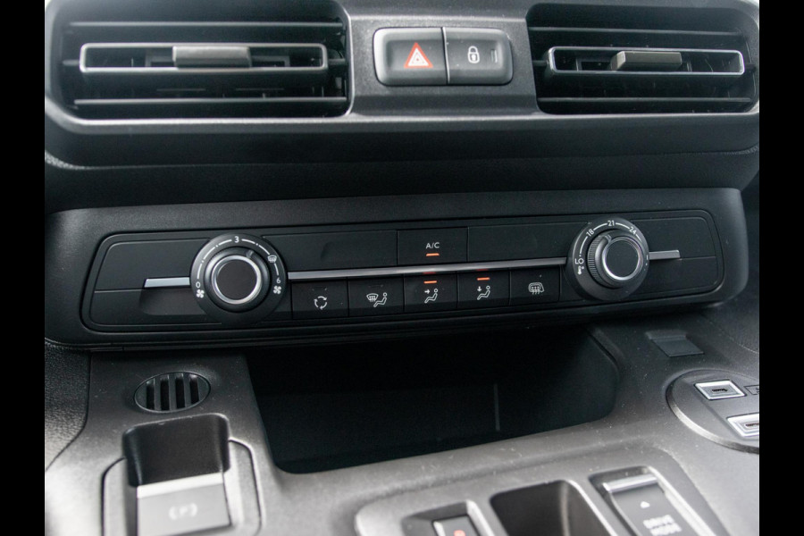 Fiat E-Doblò 136 L2 50 kWh | Navi | Stoelverwarming | Laadruimte Pack | Apple Carplay | Camera | BSM | PDC V&A | LED