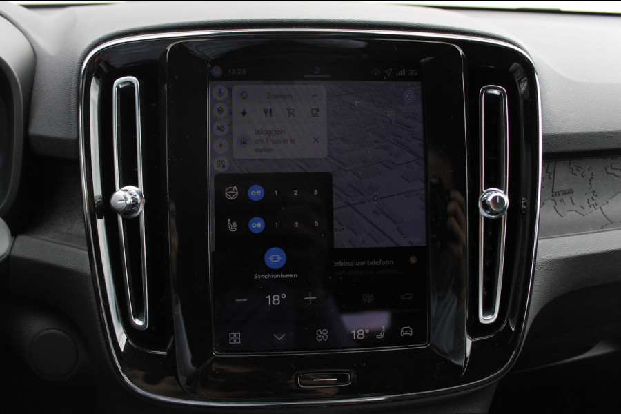 Volvo EX40 Single Motor Extended Range Plus 82 kWh Adaptieve cruise control / Semi elektrisch wegklapbare trekhaak / Google infotainment / 19" lichtmetalen velgen