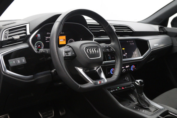 Audi Q3 Sportback 45 TFSI e 245 PK S-Line Edition, Nardo-Grijs, Panoramadak, Carplay, 360 Camera, Memory