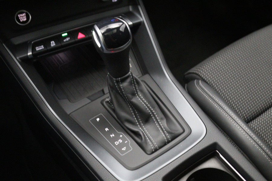 Audi Q3 Sportback 45 TFSI e 245 PK S-Line Edition, Nardo-Grijs, Panoramadak, Carplay, 360 Camera, Memory