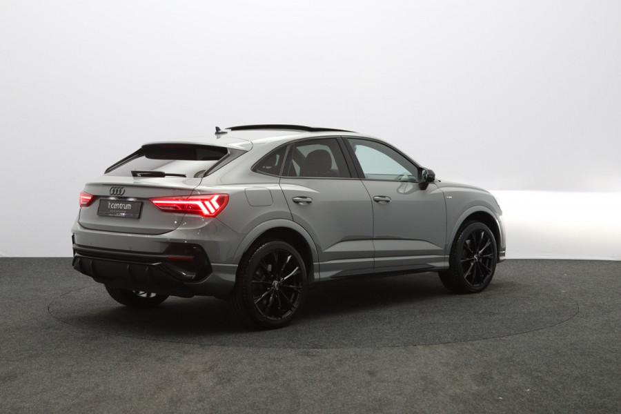 Audi Q3 Sportback 45 TFSI e 245 PK S-Line Edition, Nardo-Grijs, Panoramadak, Carplay, 360 Camera, Memory