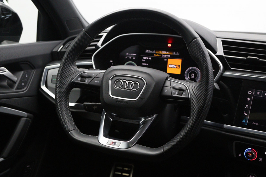Audi Q3 Sportback 45 TFSI e 245 PK S-Line Edition, Nardo-Grijs, Panoramadak, Carplay, 360 Camera, Memory