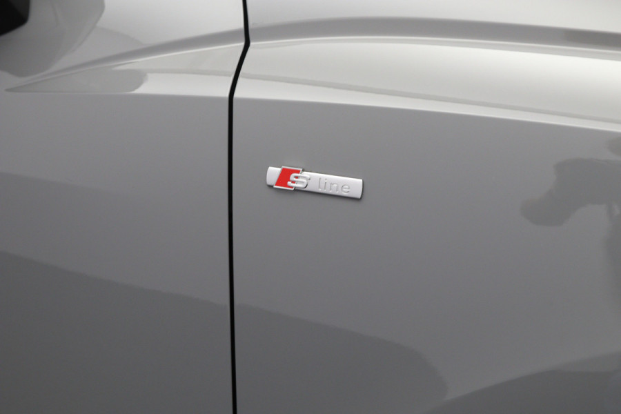 Audi Q3 Sportback 45 TFSI e 245 PK S-Line Edition, Nardo-Grijs, Panoramadak, Carplay, 360 Camera, Memory