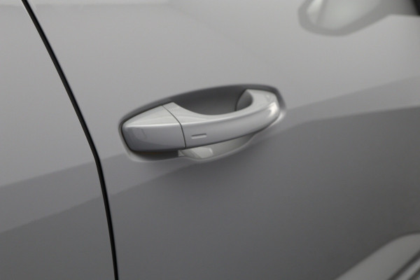 Audi Q3 Sportback 45 TFSI e 245 PK S-Line Edition, Nardo-Grijs, Panoramadak, Carplay, 360 Camera, Memory