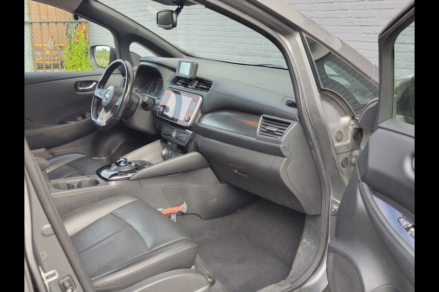 Nissan Leaf e+ N-Connecta 62kWh Adap.Cruise Warmtepomp Leder+Verwarmd 360°Camera Ecc Stuurverwarming Navi Apple Carplay/Android Auto Lmv Privacy Glas Isofix DAB Bluetooth Led Dodehoekdetectie 1e Eigenaar Origineel Nederlandse Auto