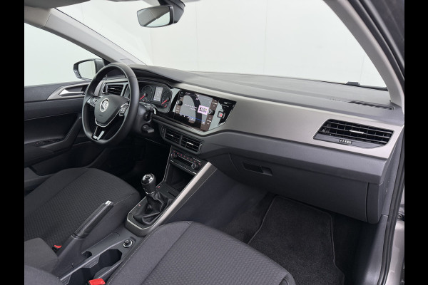 Volkswagen Polo 1.0TSI 96PK 5Drs R-Line Edition Adap.Cruise Navi Apple Carplay Android Auto Climate Control Cruise Control Pdc DAB Bluetooth Isofix Lmv Privacy Glas Led Origineel Nederlandse Auto Dealeronderhouden