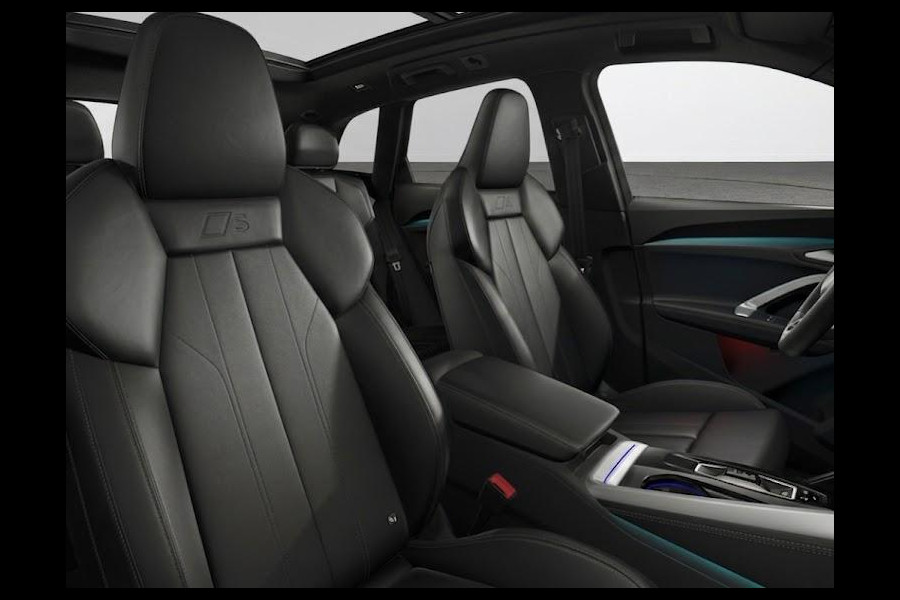 Audi Q5 S edition e-hybrid 299 pk | Techniekpakket plus | Panorama-glasdak | Optiekpakket zwart-glanzend | MMI bijrijdersdisplay |