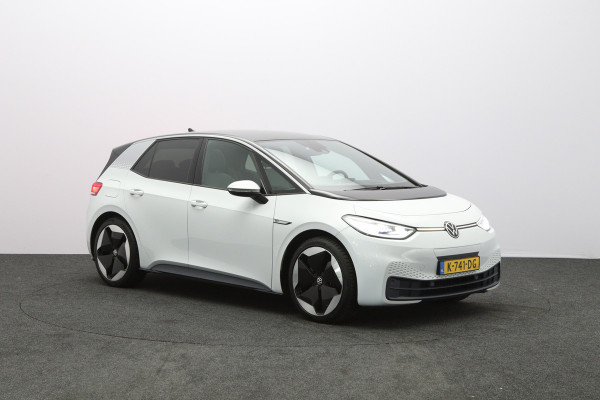 Volkswagen ID.3 First Max 58 kWh 204 PK, SOH 92 %, Matrix-LED, Panoramadak, adap. Cruise Control, Winterpakket, Head-UpMassage