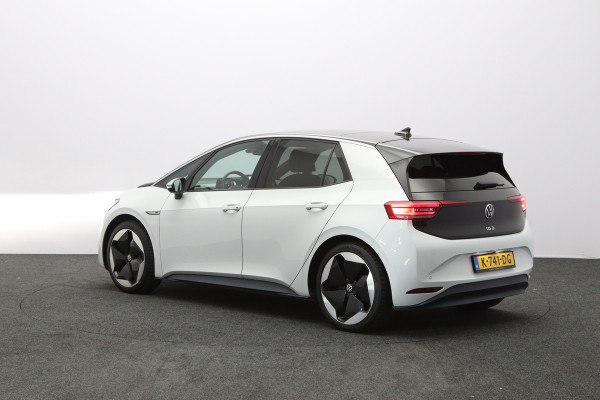 Volkswagen ID.3 First Max 58 kWh 204 PK, SOH 92 %, Matrix-LED, Panoramadak, adap. Cruise Control, Winterpakket, Head-UpMassage