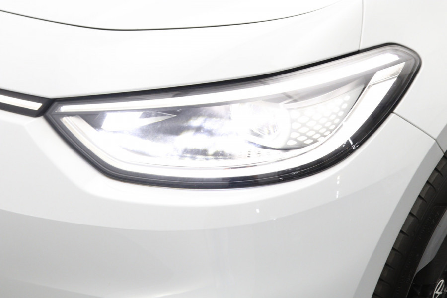 Volkswagen ID.3 First Max 58 kWh 204 PK, SOH 92 %, Matrix-LED, Panoramadak, adap. Cruise Control, Winterpakket, Head-UpMassage