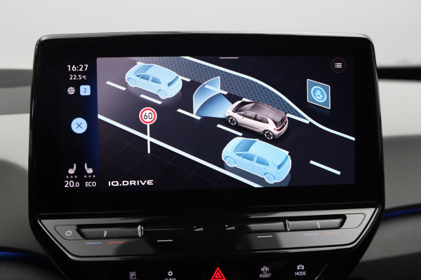 Volkswagen ID.3 First Max 58 kWh 204 PK, SOH 92 %, Matrix-LED, Panoramadak, adap. Cruise Control, Winterpakket, Head-UpMassage