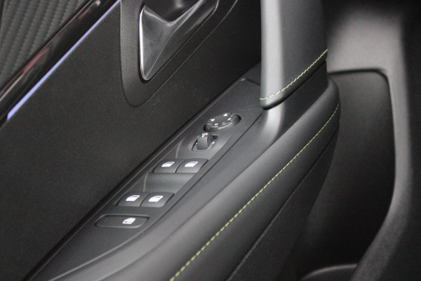 Peugeot 208 1.2 Hybrid 145PK AUTOMAAT GT | CAMERA VOOR + ACHTER | NAVIGATIE | DRAADLOZE APPLE CARPLAY/ANDROID AUTO | FULL LED KOPLAMPEN | LICHTMETALEN VELGEN 17" | DODEHOEK DETECTIE | DRAADLOZE TELEFOONLADER | KEYLESS ENTRY/START | DAB+ RADIO | ADAPTIVE CRUISE CONTROL | CLIMATE CONTROL |