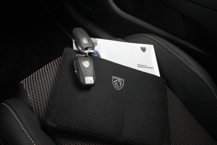 Peugeot 208 1.2 Hybrid 145PK AUTOMAAT GT | CAMERA VOOR + ACHTER | NAVIGATIE | DRAADLOZE APPLE CARPLAY/ANDROID AUTO | FULL LED KOPLAMPEN | LICHTMETALEN VELGEN 17" | DODEHOEK DETECTIE | DRAADLOZE TELEFOONLADER | KEYLESS ENTRY/START | DAB+ RADIO | ADAPTIVE CRUISE CONTROL | CLIMATE CONTROL |