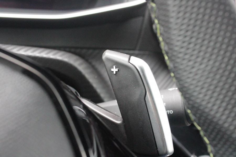 Peugeot 208 1.2 Hybrid 145PK AUTOMAAT GT | CAMERA VOOR + ACHTER | NAVIGATIE | DRAADLOZE APPLE CARPLAY/ANDROID AUTO | FULL LED KOPLAMPEN | LICHTMETALEN VELGEN 17" | DODEHOEK DETECTIE | DRAADLOZE TELEFOONLADER | KEYLESS ENTRY/START | DAB+ RADIO | ADAPTIVE CRUISE CONTROL | CLIMATE CONTROL |