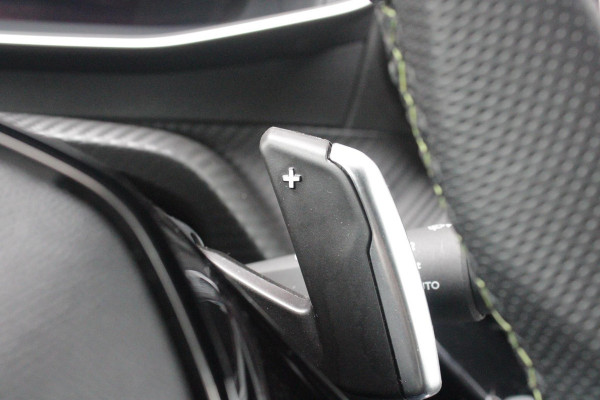 Peugeot 208 1.2 Hybrid 145PK AUTOMAAT GT | CAMERA VOOR + ACHTER | NAVIGATIE | DRAADLOZE APPLE CARPLAY/ANDROID AUTO | FULL LED KOPLAMPEN | LICHTMETALEN VELGEN 17" | DODEHOEK DETECTIE | DRAADLOZE TELEFOONLADER | KEYLESS ENTRY/START | DAB+ RADIO | ADAPTIVE CRUISE CONTROL | CLIMATE CONTROL |