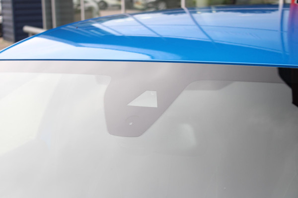 Peugeot 208 1.2 Hybrid 145PK AUTOMAAT GT | CAMERA VOOR + ACHTER | NAVIGATIE | DRAADLOZE APPLE CARPLAY/ANDROID AUTO | FULL LED KOPLAMPEN | LICHTMETALEN VELGEN 17" | DODEHOEK DETECTIE | DRAADLOZE TELEFOONLADER | KEYLESS ENTRY/START | DAB+ RADIO | ADAPTIVE CRUISE CONTROL | CLIMATE CONTROL |