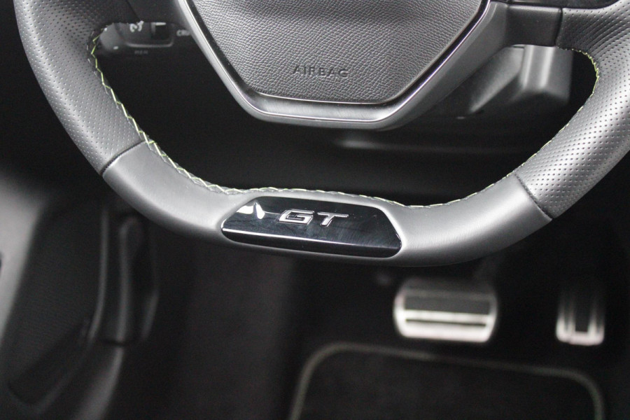 Peugeot 208 1.2 Hybrid 145PK AUTOMAAT GT | CAMERA VOOR + ACHTER | NAVIGATIE | DRAADLOZE APPLE CARPLAY/ANDROID AUTO | FULL LED KOPLAMPEN | LICHTMETALEN VELGEN 17" | DODEHOEK DETECTIE | DRAADLOZE TELEFOONLADER | KEYLESS ENTRY/START | DAB+ RADIO | ADAPTIVE CRUISE CONTROL | CLIMATE CONTROL |