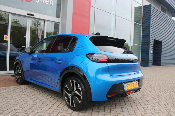 Peugeot 208 1.2 Hybrid 145PK AUTOMAAT GT | CAMERA VOOR + ACHTER | NAVIGATIE | DRAADLOZE APPLE CARPLAY/ANDROID AUTO | FULL LED KOPLAMPEN | LICHTMETALEN VELGEN 17" | DODEHOEK DETECTIE | DRAADLOZE TELEFOONLADER | KEYLESS ENTRY/START | DAB+ RADIO | ADAPTIVE CRUISE CONTROL | CLIMATE CONTROL |