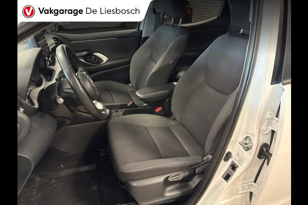 Toyota Yaris 1.5 Hybrid 115 Comfort/navi/camera/cruisec/lane assist/boeken