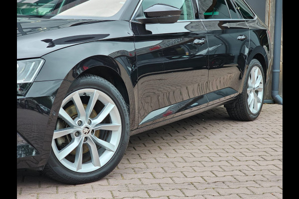 Škoda Superb Combi 1.5 TSI ACT Style Business | Navi | Camera | Wegkl. Trekhaak | Stoelverwarming |