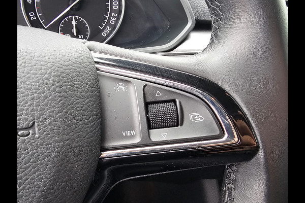 Škoda Superb Combi 1.5 TSI ACT Style Business | Navi | Camera | Wegkl. Trekhaak | Stoelverwarming |
