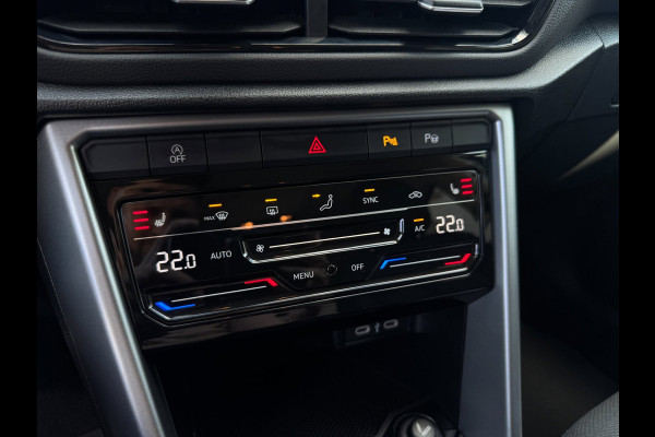 Volkswagen T-Roc 1.0 TSI Life LED / NAVIGATIE / DIGITAL COCKPIT / PARK ASSIST / STOELVERWARMING / 4-SEIZOENENBANDEN