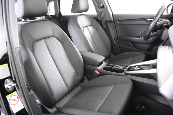 Audi A3 Sportback 30 TFSI *1ste Eigenaar*Navigatie*Stoelverwarming*Keyless*