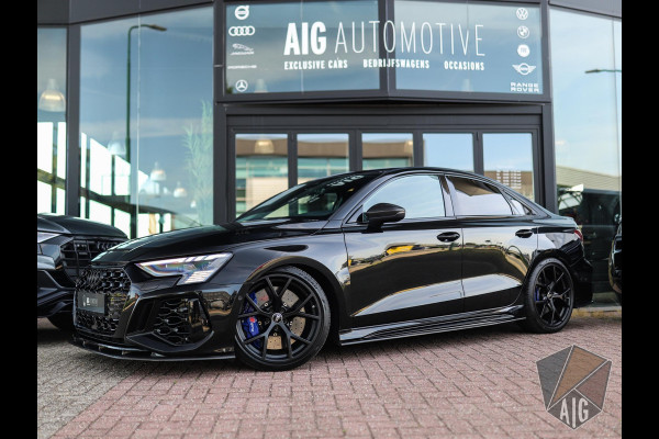 Audi RS 3 Limousine 2.5 TFSI A3 quattro | Keramisch | Carbon | Keyless | B&O | Pano