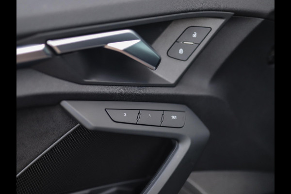 Audi RS 3 Limousine 2.5 TFSI A3 quattro | Keramisch | Carbon | Keyless | B&O | Pano