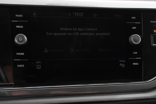 Volkswagen Polo 1.0 TSI Style Automaat Navigatie Apple Carplay/Android Auto Climate Control Led Lichtmetalen Velgen Extra getint glas