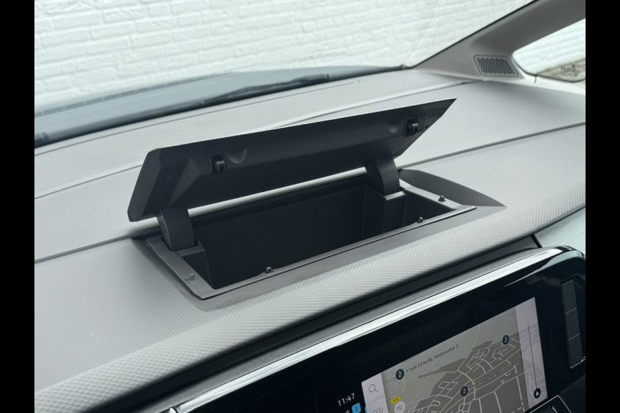 Volkswagen Multivan 1.4 eHybrid L2H1 SOH 97% Trekhaak 1600kg Camera Clima Cruise Navigatie Carplay