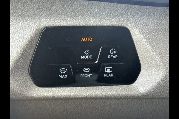 Volkswagen Multivan 1.4 eHybrid L2H1 SOH 97% Trekhaak 1600kg Camera Clima Cruise Navigatie Carplay